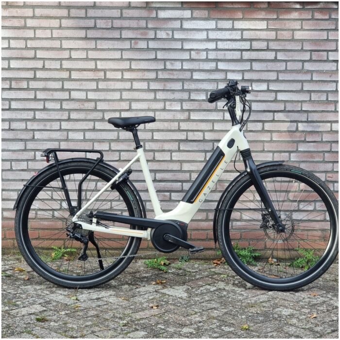 Gazelle Ultimate T10 HM Bosch Lage instap